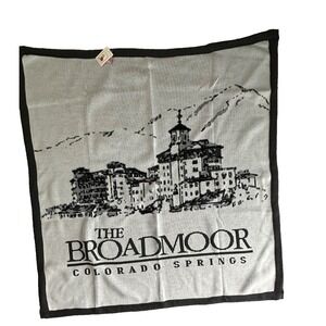 The Broadmoor Colorado Springs Blanket Knit Binghamton Made USA Hotel Golf NEW